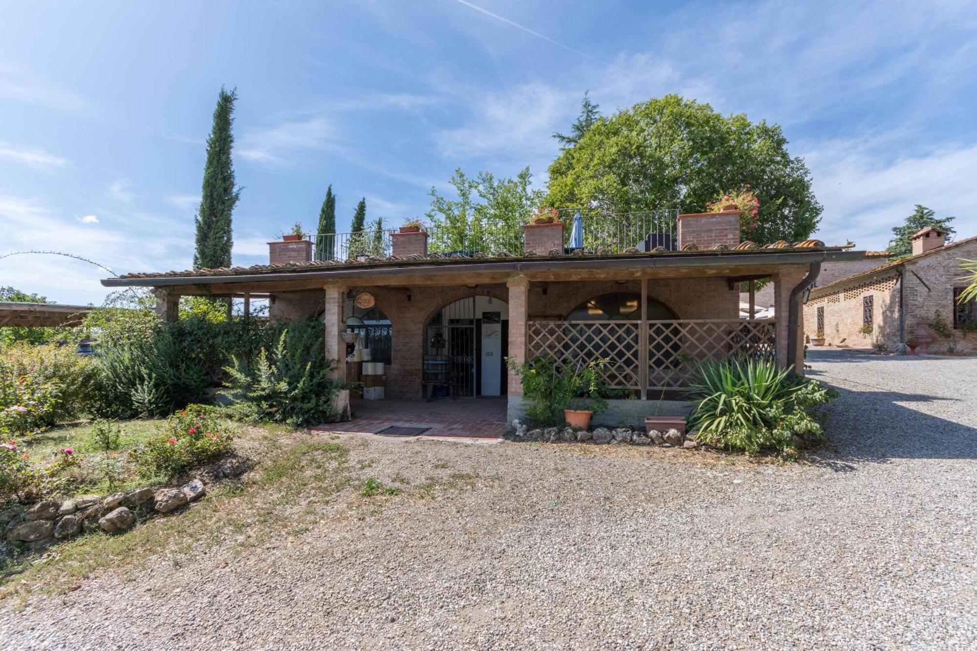 Il Canto Del Sole Monteroni dʼArbia Екстериор снимка