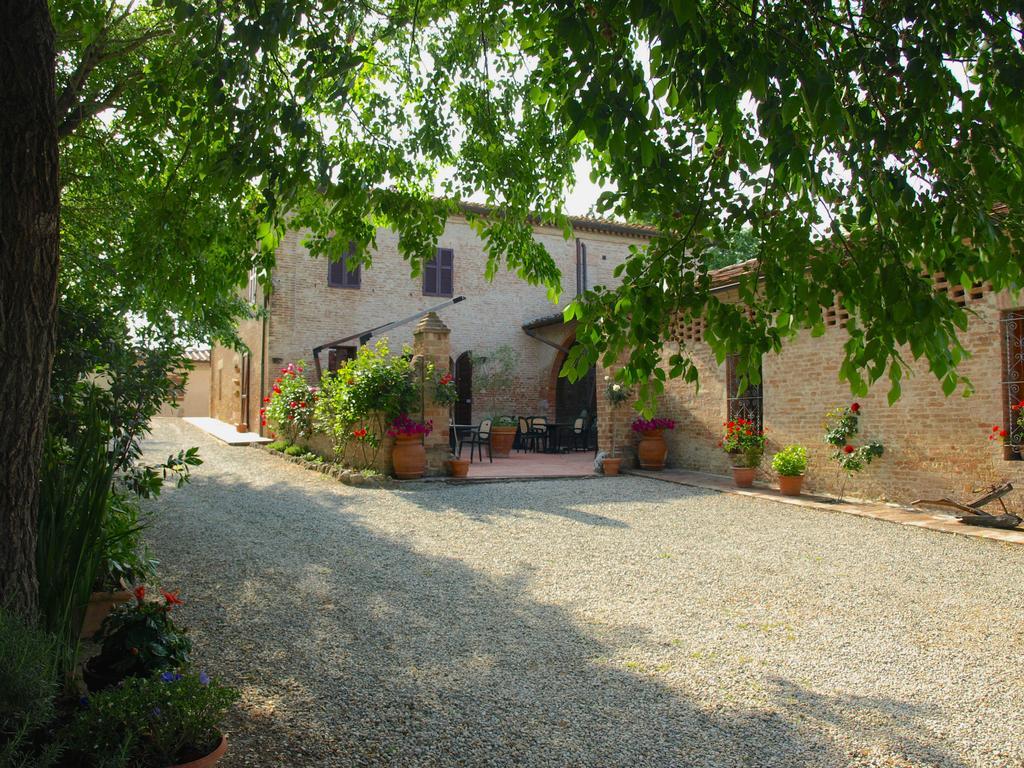 Il Canto Del Sole Monteroni dʼArbia Екстериор снимка